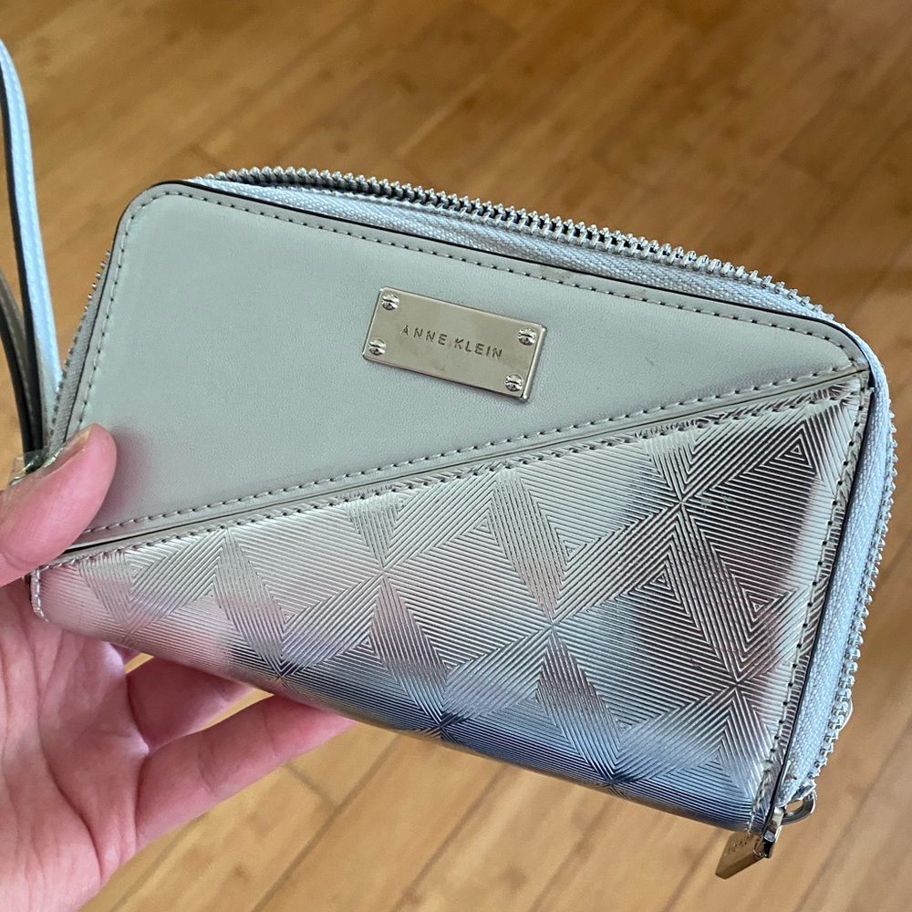 NWOT Anne Klein Silver Clutch Wallet